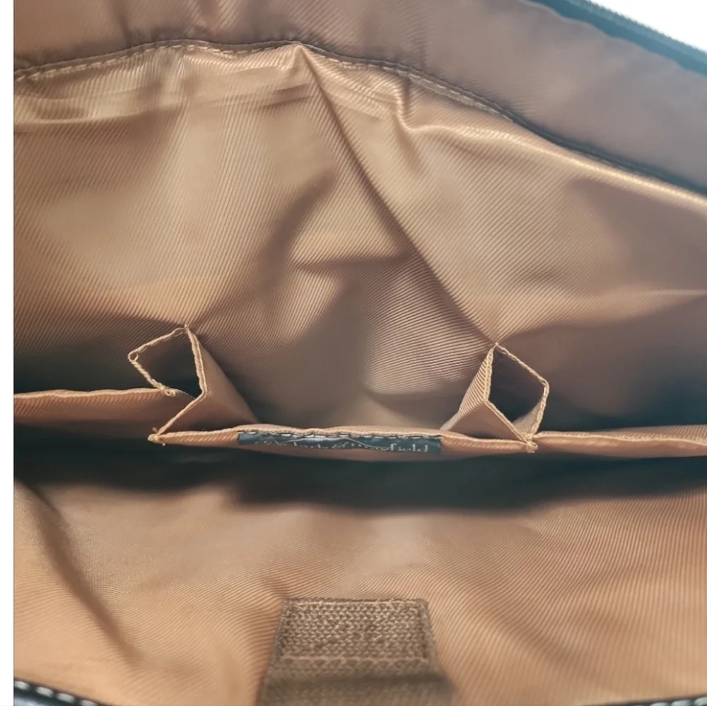 Preowned Clark& Mayfield Laptop Travel Bag